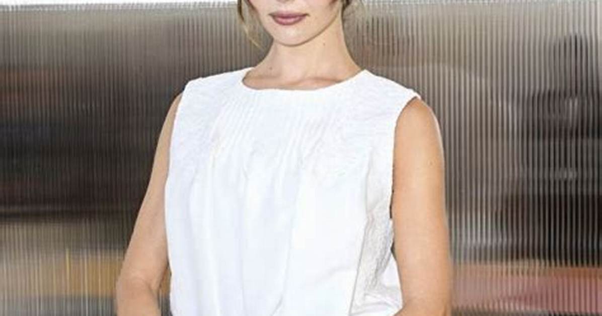 Olivia Jade Makes Rare Appearance in Mini Dress 3 Weeks After Fake College Resume Was Exposed