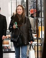 Olivia Wilde Shops in Paris Solo: Photos – Hollywood Life