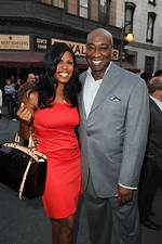 Omarosa & Michael Clarke Duncan Come out as a Couple — Is This the Weirdest Pairing in Celebrity History? – Hollywood Life