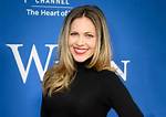 Pascale Hutton Curbs Her Career for More Family Time ·