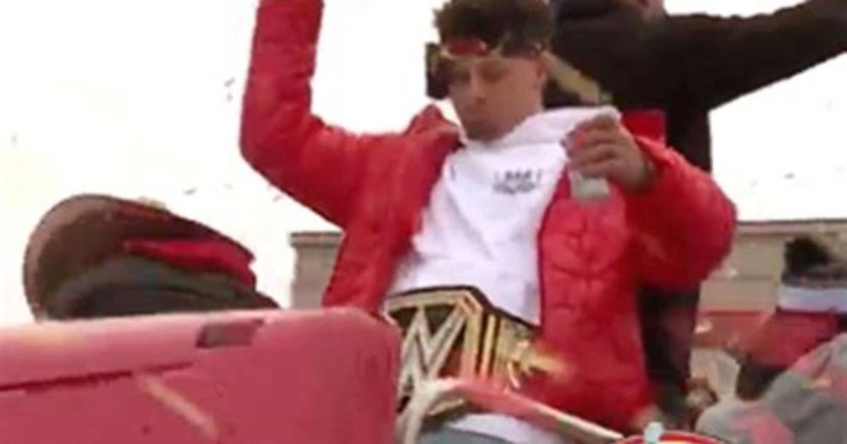 Patrick Mahomes Chugs a Beer at Chiefs Super Bowl Parade with Gf Brittany Matthews — Watch