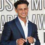 Pauly D Cuts a Handsome Figure in a 3-Piece Suit While Dj’ing at-Home Prom