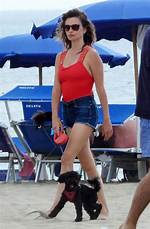 Penelope Cruz Wears White & Black Bikini While Swimming in Italy – Hollywood Life
