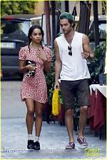 Penn Badgley & Zoe Kravitz Break up — Couple Call It Quits After Two Year's – Hollywood Life