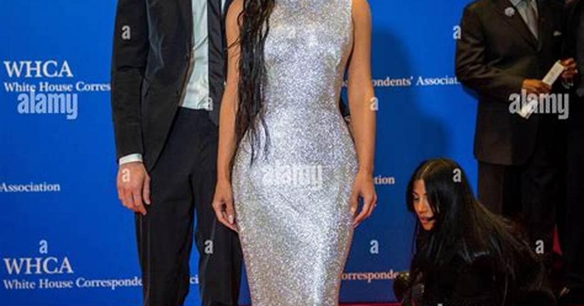 Pete Davidson & Kim Kardashian Arrive at ‘The Kardashians’ Premiere Together for Date Night