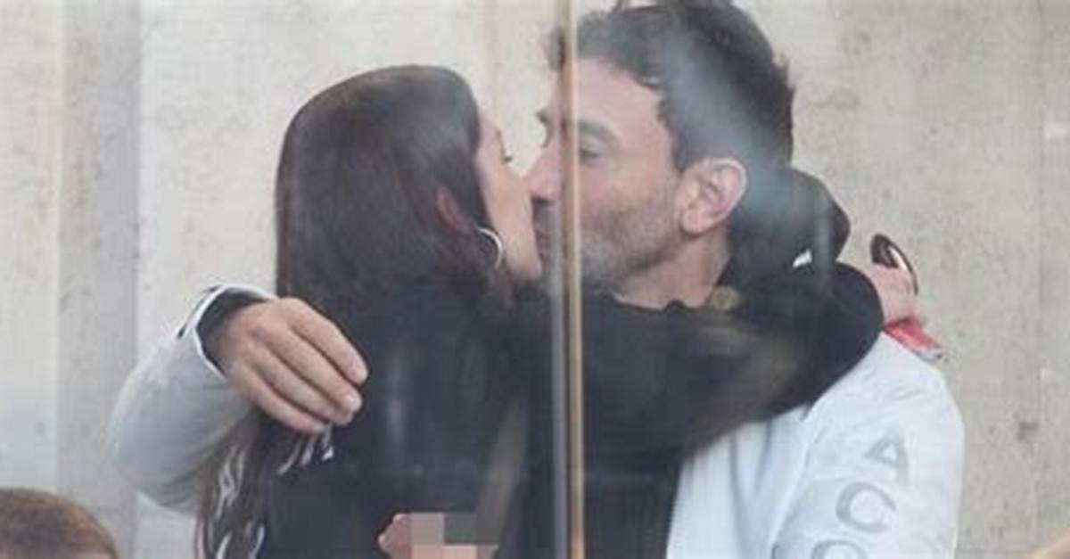 [Photo] Riccardo Tisci & Bella Hadid Kiss as Kendall Jenner Sleeps – Hollywood Life