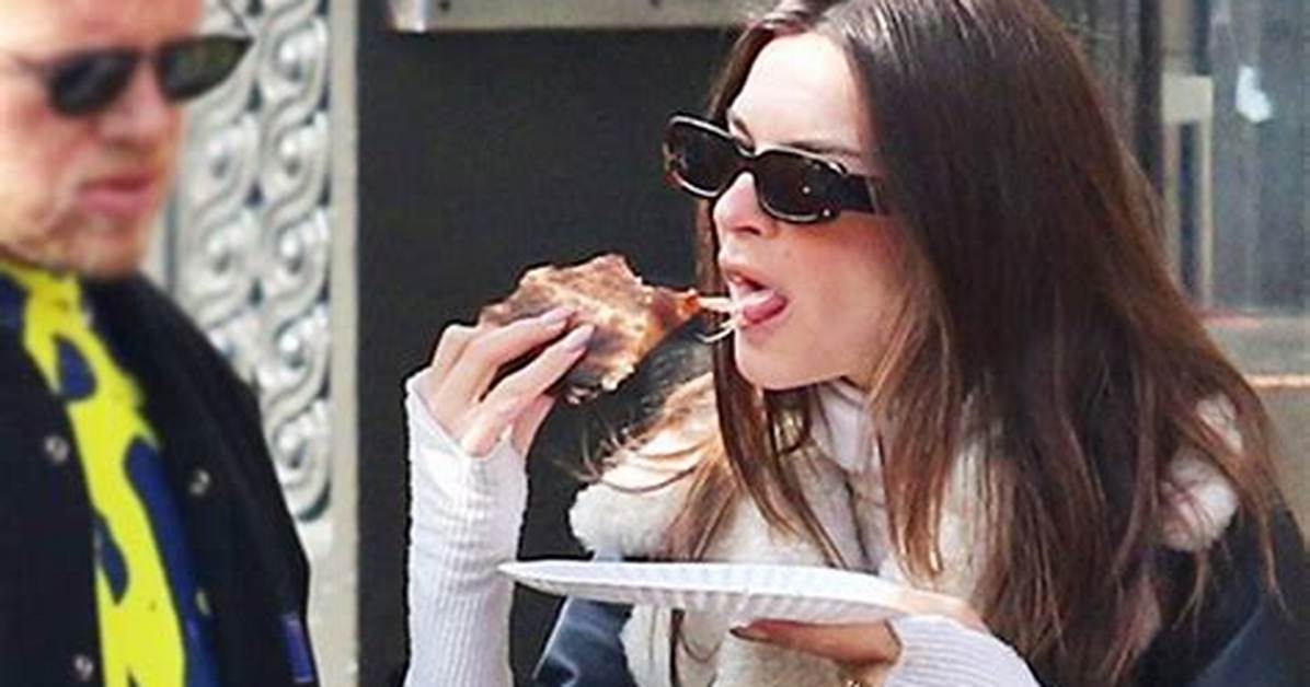 Photos of Celebrities Eating Slices – Hollywood Life