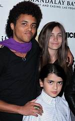 Photos of Michael Jackson’s Youngest Children – Hollywood Life