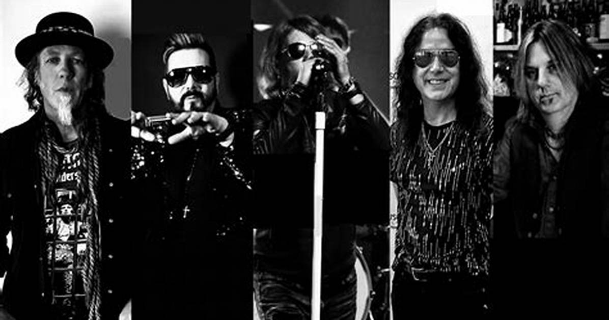 Photos of the Band — See Pics – Hollywood Life