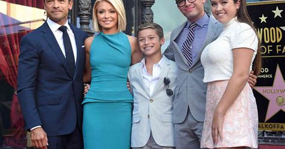 Photos of the Consuelos Family – Hollywood Life