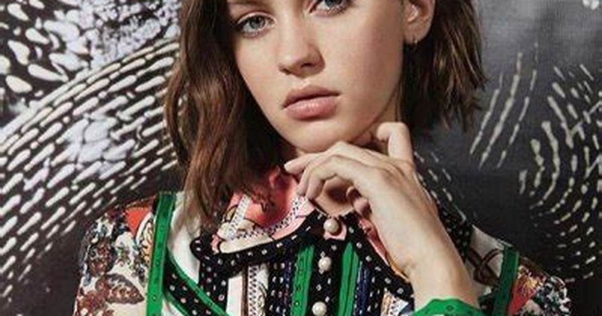 [Pics] Iris Law, 15, Stuns in ‘Teen Vogue’ — See Jude Law’s Modeling Daughter – Hollywood Life