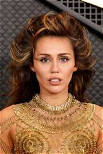 [Pics] Miley Cyrus Sexy Pic — Living up to Maxim Hot 100 Title – Hollywood Life