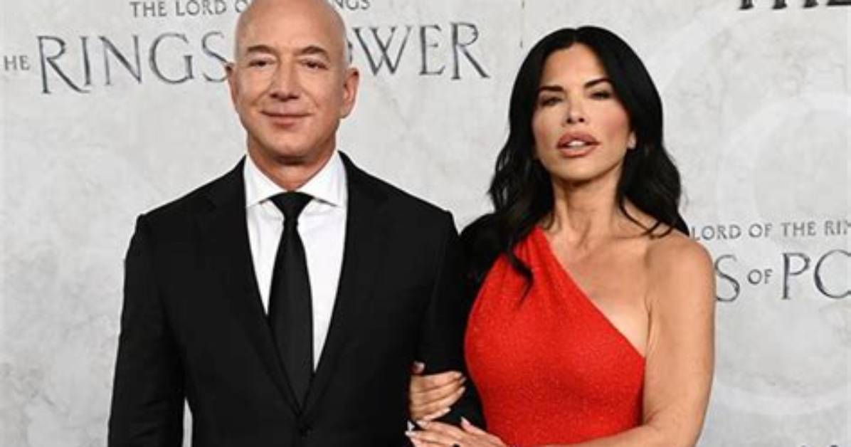 Pics of Jeff Bezos’ Girlfriend – Hollywood Life