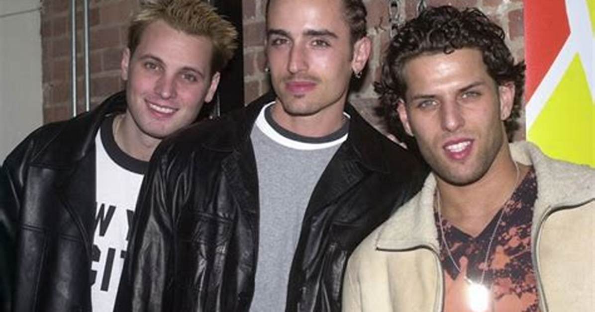 Pics of the Late Lfo Singer – Hollywood Life