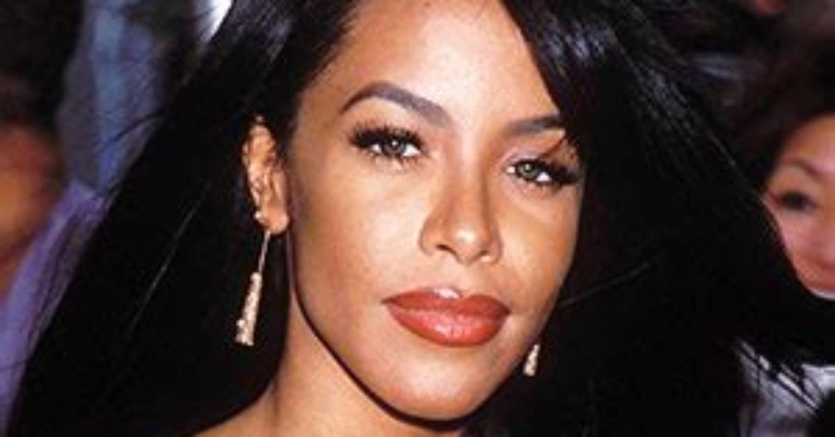 Pics of the Late Singer – Hollywood Life