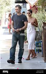 [Pics] Olivier Martinez & Halle Berry Pics — Photos of the Newlyweds – Hollywood Life