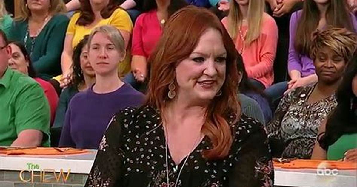 ‘Pioneer Woman’ Makes Wildly Racist Joke on Food Network Show & Fans Outraged — Watch