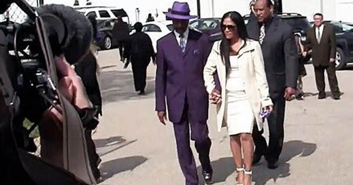 Prince: Singer Cremated Immediately After Autopsy