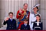 Prince William & Kate’s Kids George, 8, Charlotte, 6, & Louis, 3, Look So Grown up in Holiday Card