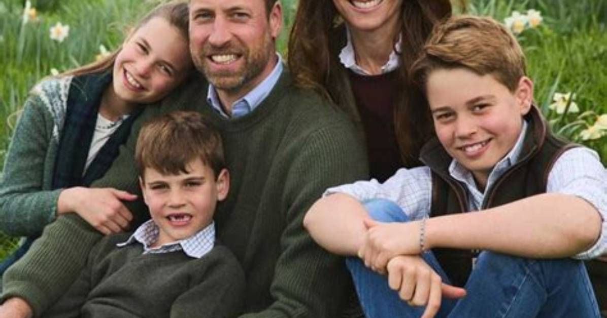 Prince William Seen in First Photos Visiting Kate Middleton in the Hospital After Her ‘Abdominal Surgery’