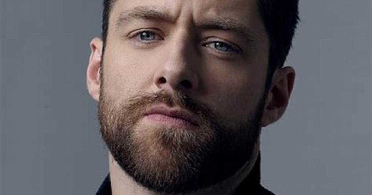 Richard Rankin Girlfriend | Meet Cara Theobald Married Life and Age Gap