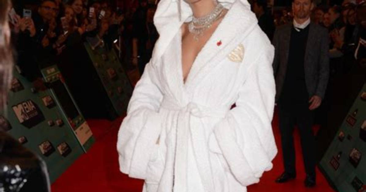 Rita Ora’s Looks at Emas 2017 — Pics