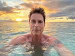 Rob Lowe Is Shirtless to Celebrate Sobriety: Photo – Hollywood Life