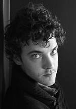 Robert Jumper Age, Height, Girlfriend: 10 Facts on the Actor