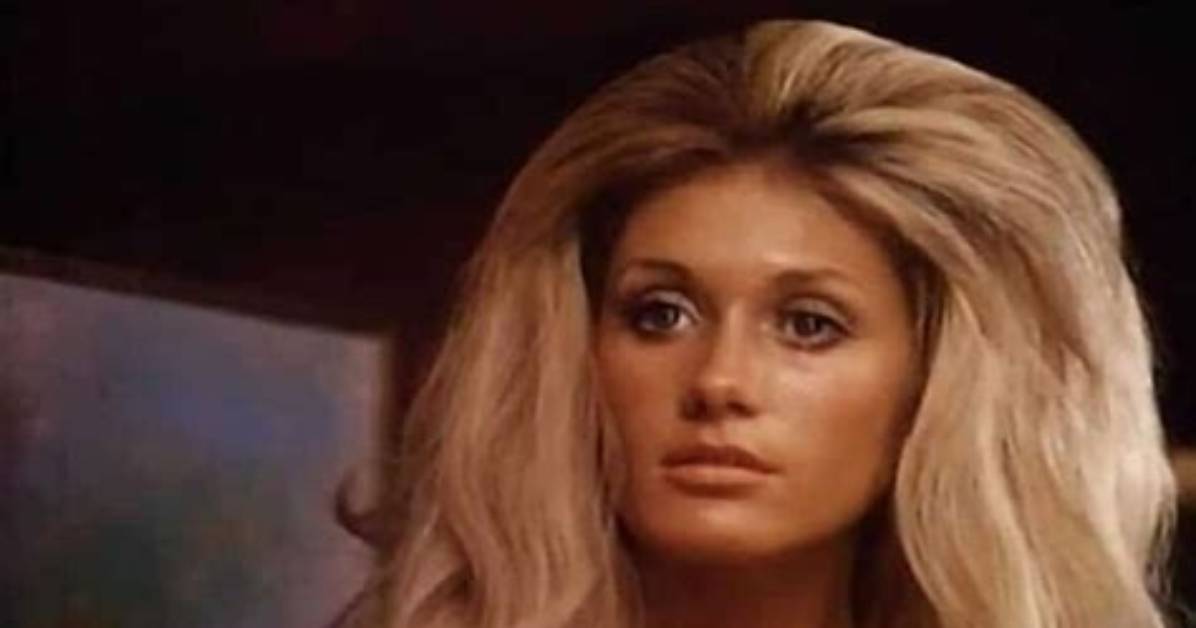 Robyn Hilton Height, Weight, Net Worth, Age, Birthday, Wikipedia, Who, Nationality, Biography