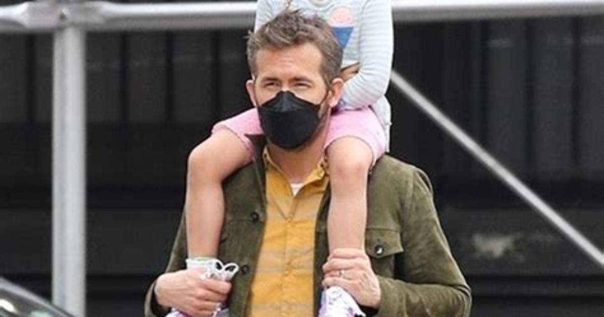 Ryan Reynolds Carries Daughter James on a Walk in New York City – Hollywood Life