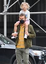 Ryan Reynolds Carries Daughter James on a Walk in New York City – Hollywood Life