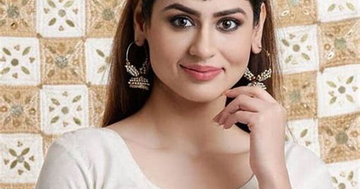 Sabby Suri Wiki, Biography, Height, Weight, Age, Boyfriend, Family & More