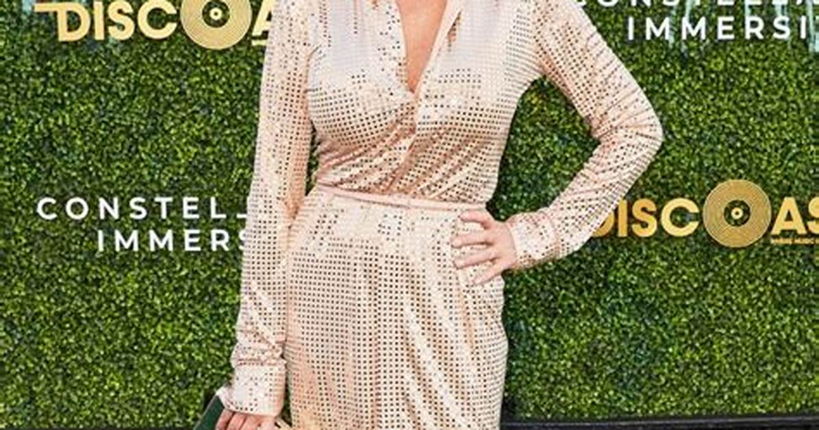 Sandra Lee Debuts 25-Lb. Weight Loss in Red Carpet Appearance – Hollywood Life
