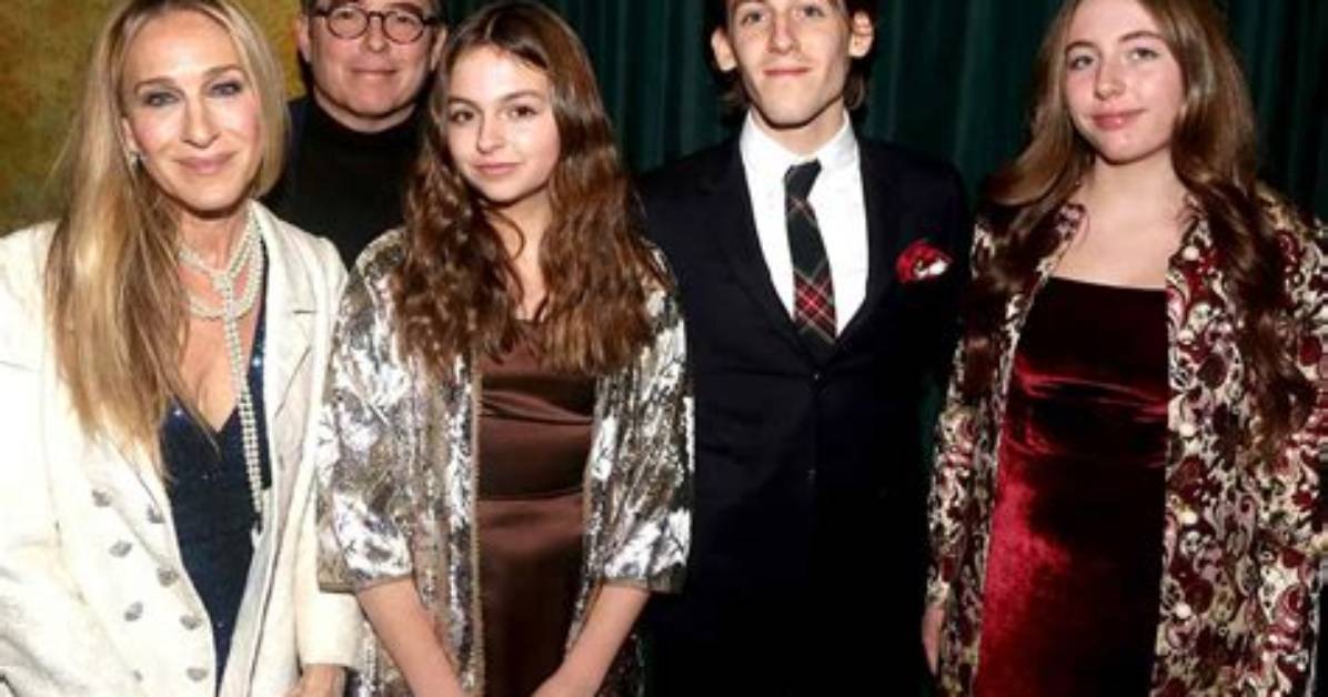 Sarah Jessica Parker & Matthew Broderick’s Kids Make Appearance at ‘Plaza Suite’ Opening