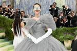 Sarah Paulson’s Dress at Met Gala 2019 – Photos of Her Bow Tie Outfit – Hollywood Life
