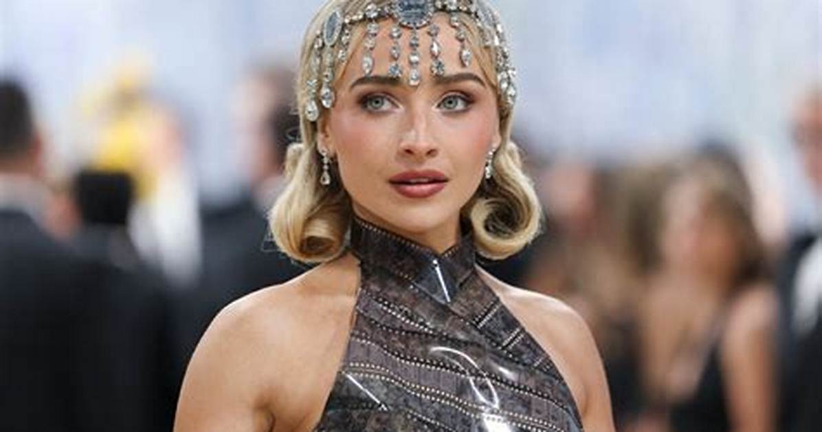 See Look – Hollywood Life