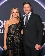 See Pics of Her & Mike Fisher – Hollywood Life