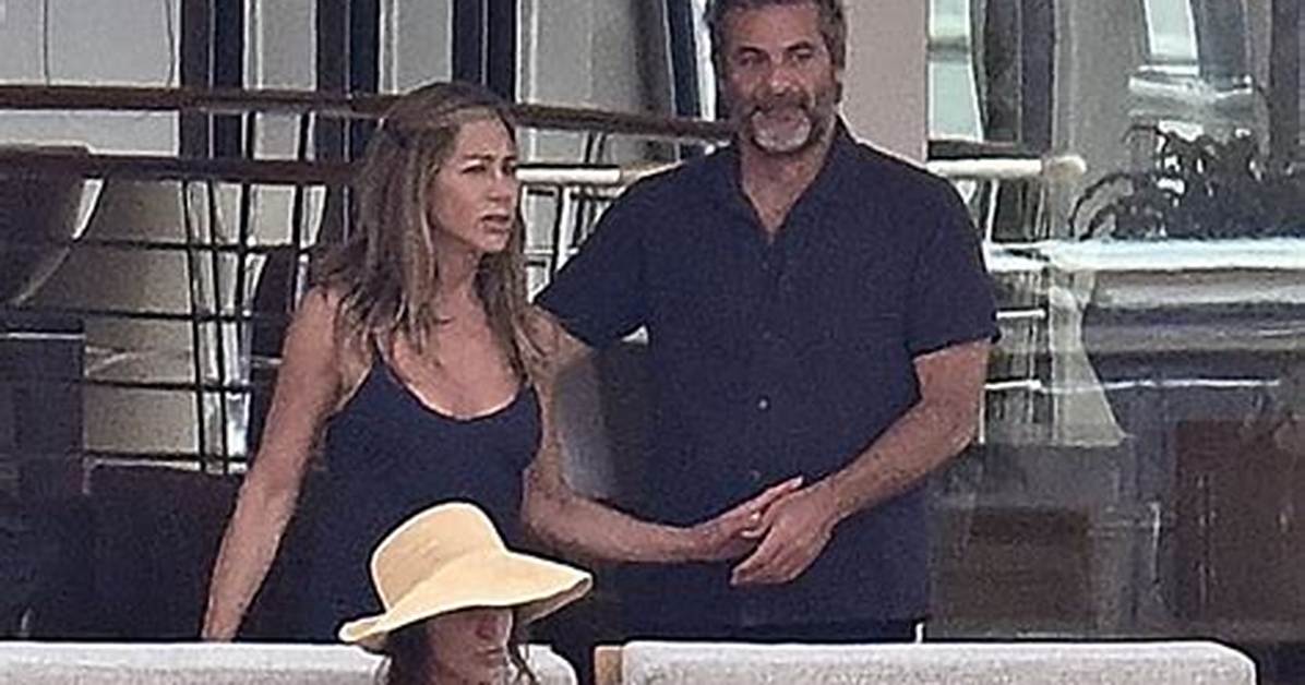 See Pics of the Hot New Couple – Hollywood Life