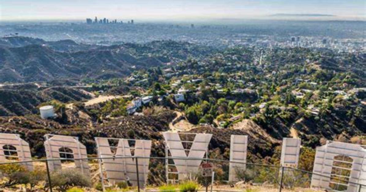 See Side-by-Side Pics – Hollywood Life