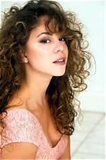 See the Singer’s ’90S Curls – Hollywood Life