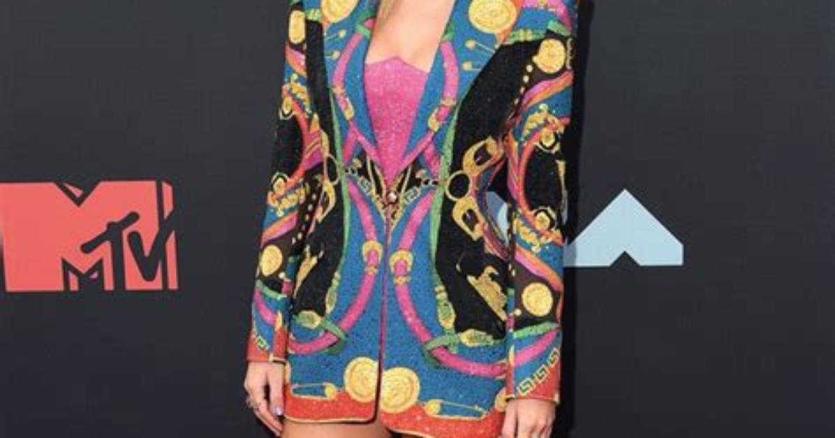 See Vmas Best Dressed – Hollywood Life