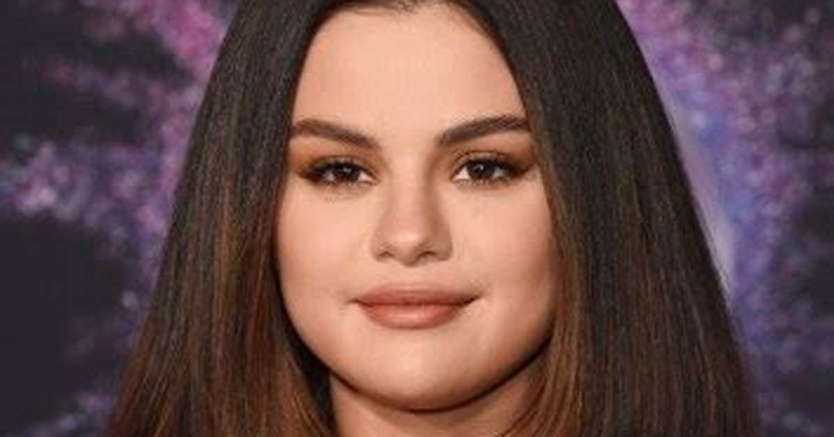 Selena Gomez’s Cat Eye — Insane Dark Eyeliner for New Photo Shoot – Hollywood Life