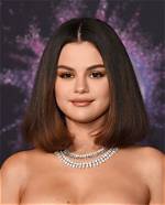 Selena Gomez’s Cat Eye — Insane Dark Eyeliner for New Photo Shoot – Hollywood Life