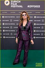 Shania Twain Reveals She Had to Be Airlifted to Hospital Amidst Bad Covid Case in 2020