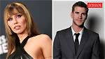 She Gives Relationship Advice – Hollywood Life