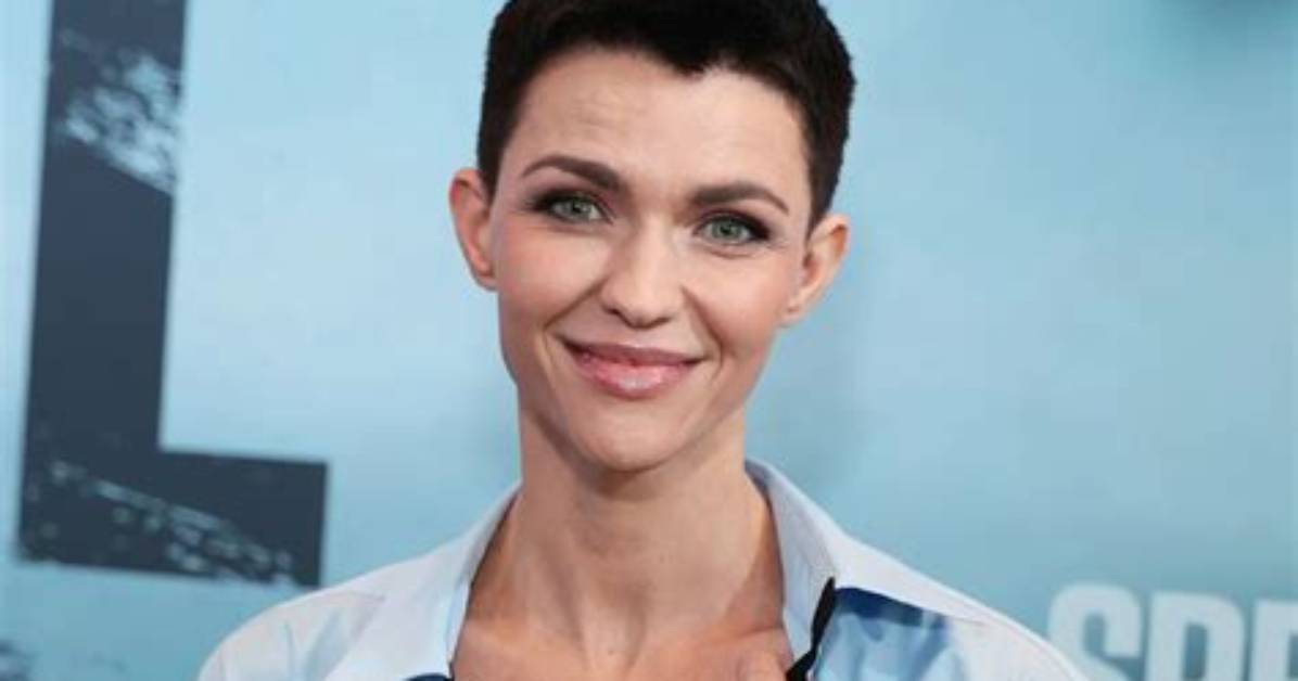 She Says It’s ‘Not True’ – Hollywood Life