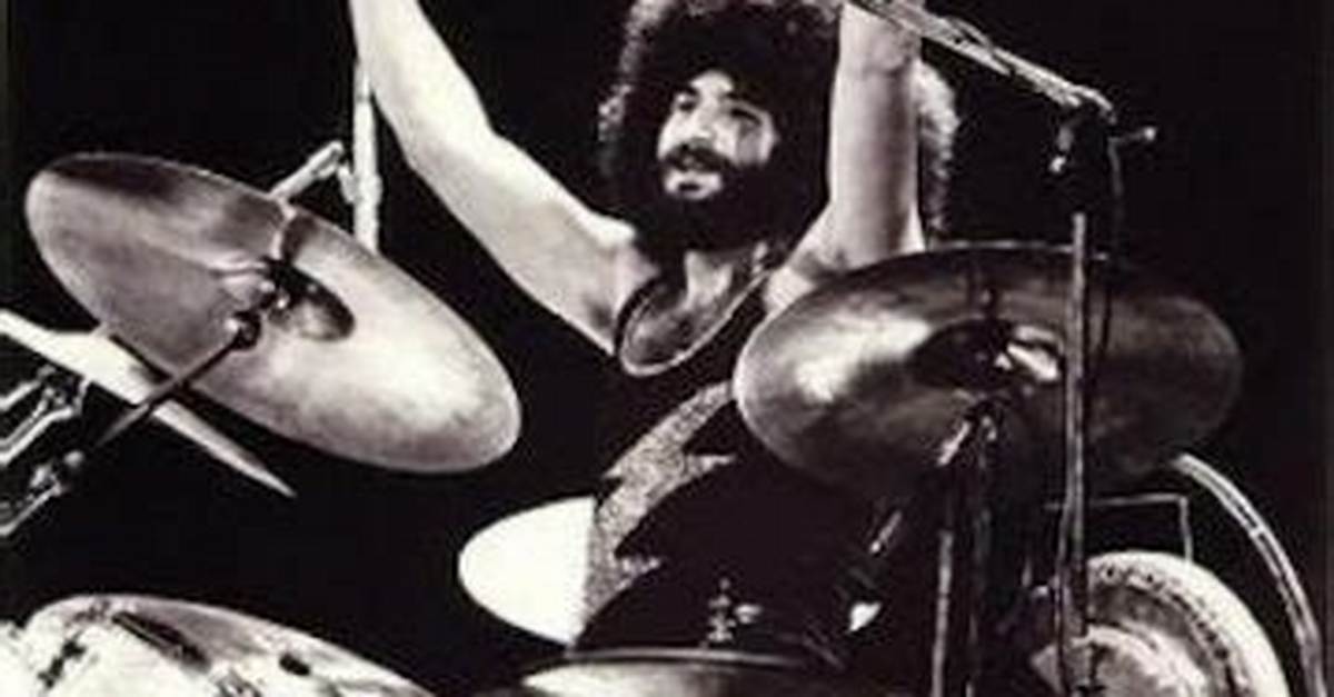 Sib Hashian: Boston Drummer Shockingly Dies in Concert After Collapsing on-Stage