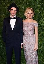 Sienna Miller & Tom Sturridge — Pics – Hollywood Life