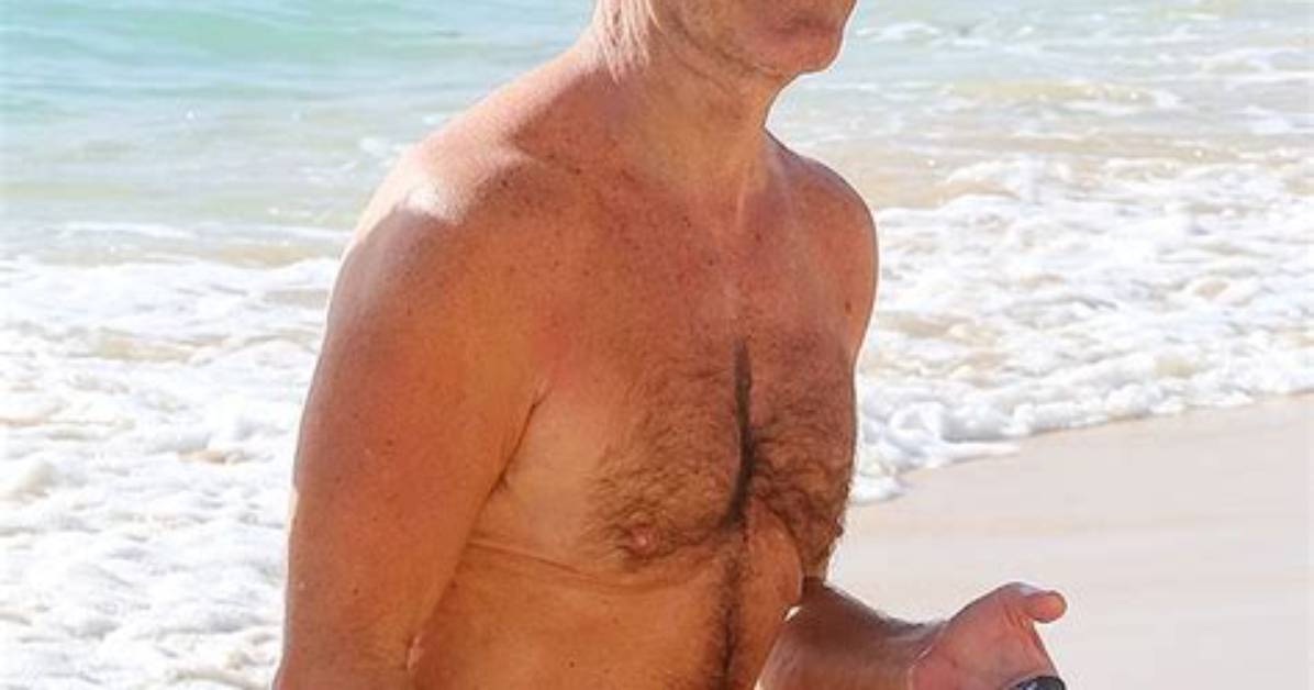 Simon Cowell, 60, Shows off 20 Lb. Weight Loss While Shirtless & Kissing Gf Lauren Silverman — Pics