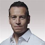 Simon Wilson Net Worth: How Does He Make Money? Here's What We Know